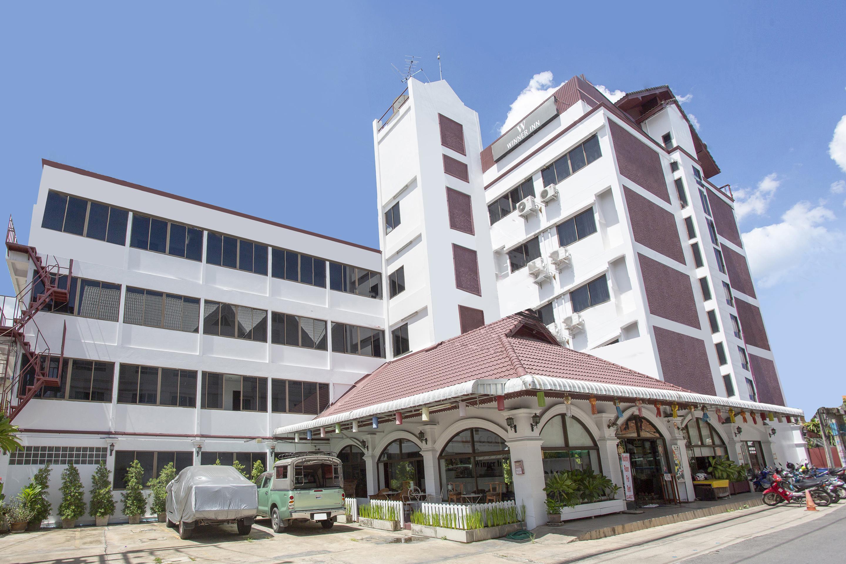 Super Oyo 1096 Winner Inn Hotel Chiang Mai Buitenkant foto
