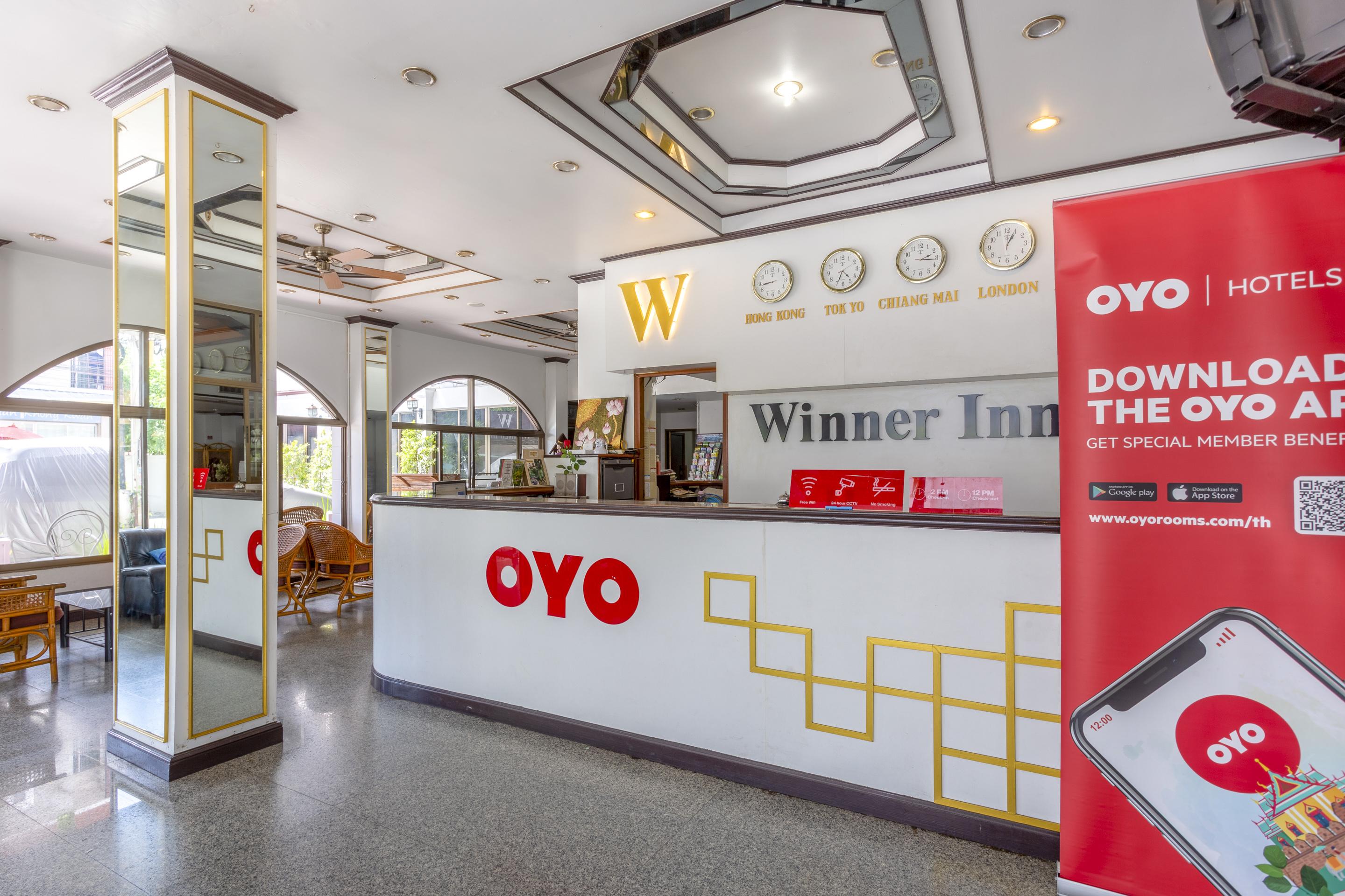 Super Oyo 1096 Winner Inn Hotel Chiang Mai Buitenkant foto