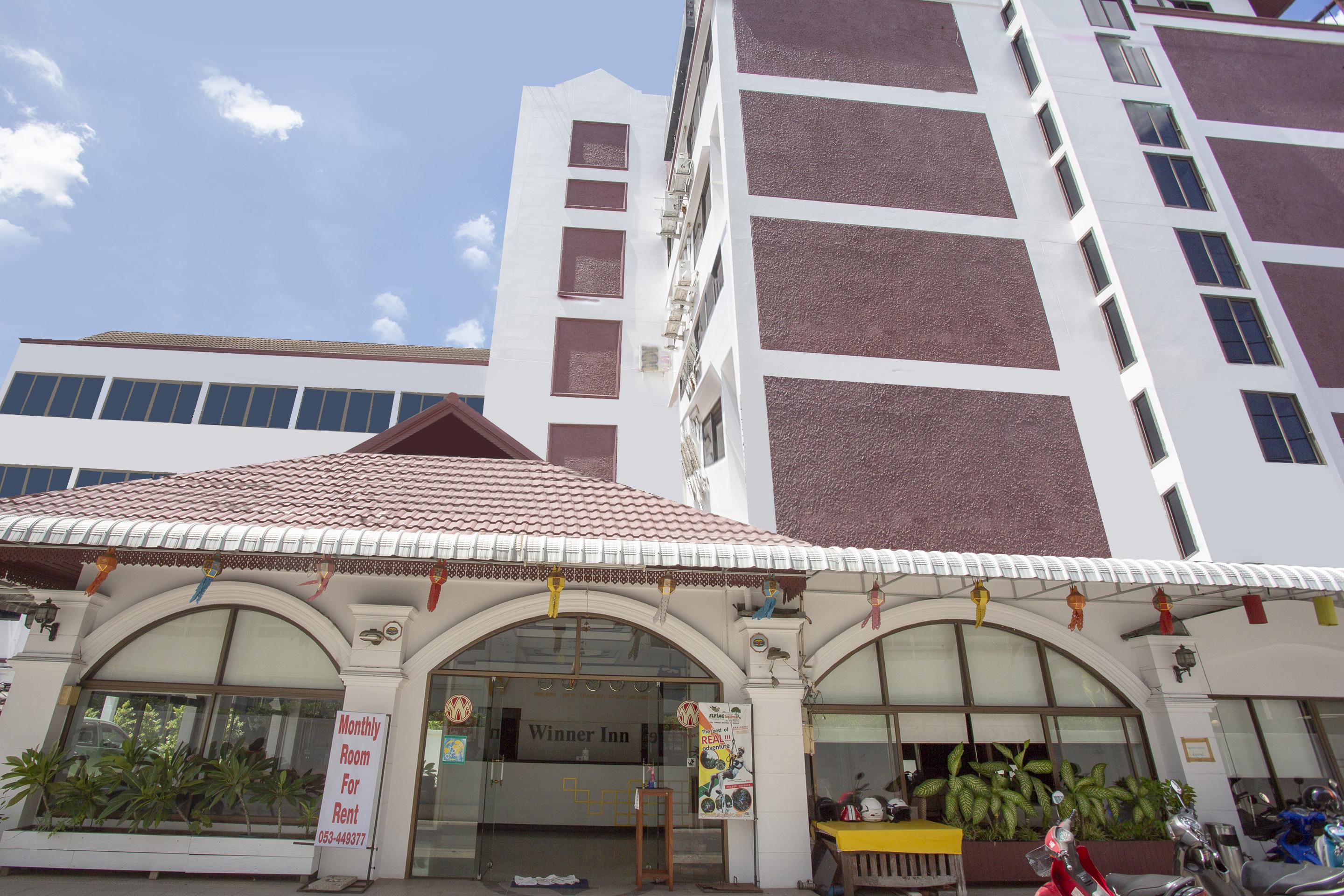 Super Oyo 1096 Winner Inn Hotel Chiang Mai Buitenkant foto