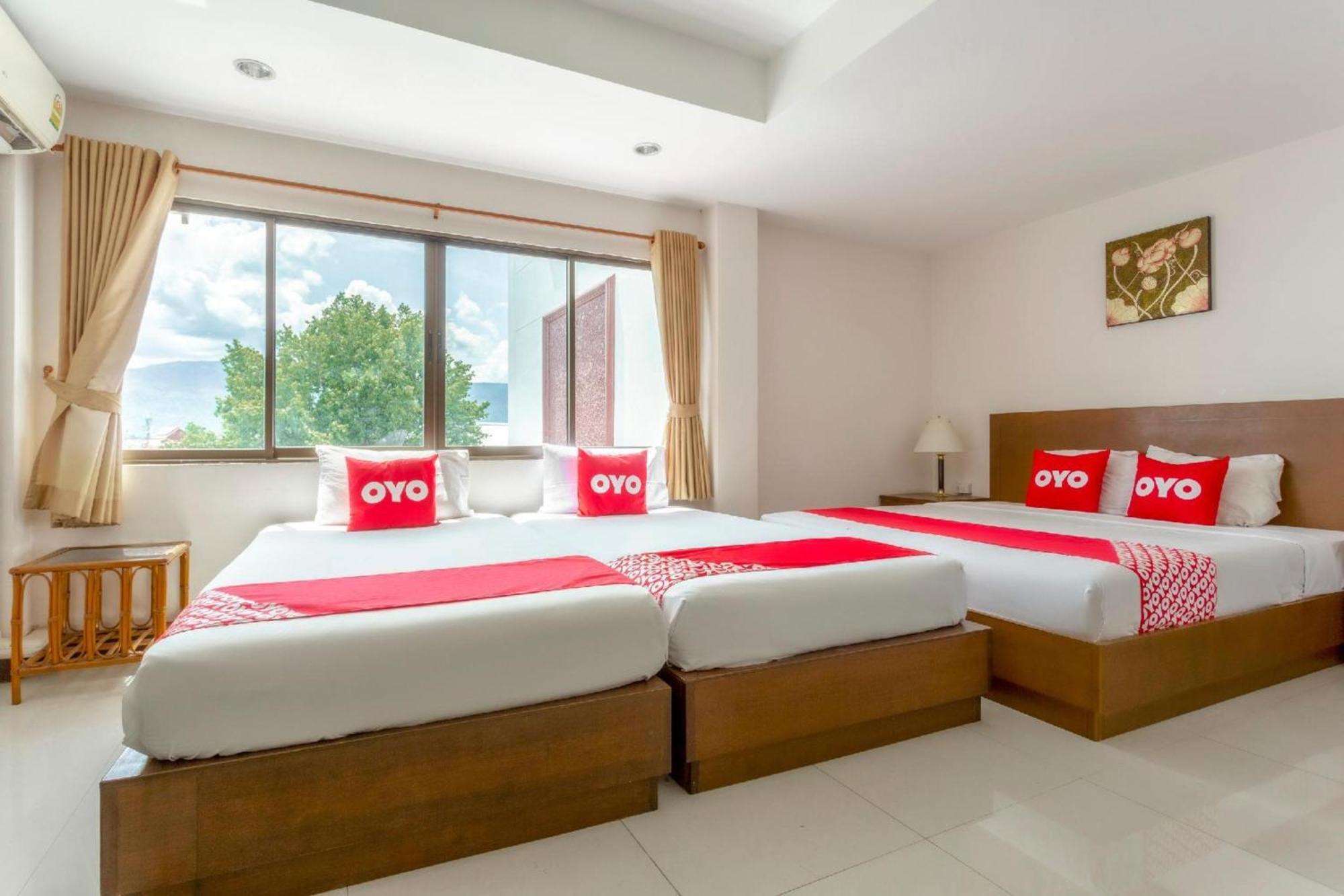 Super Oyo 1096 Winner Inn Hotel Chiang Mai Buitenkant foto