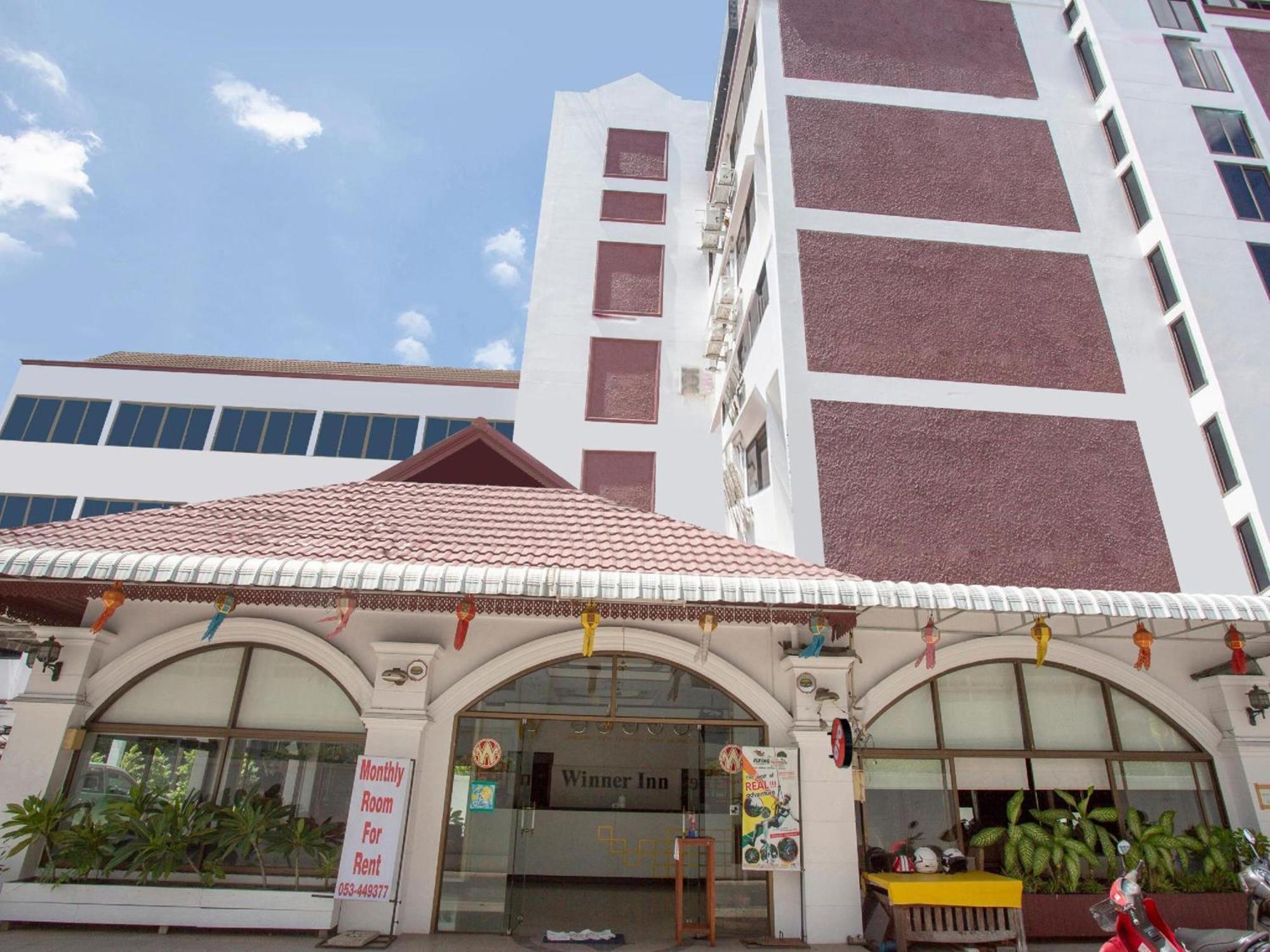 Super Oyo 1096 Winner Inn Hotel Chiang Mai Buitenkant foto